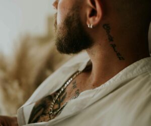 En Joyería Royo de Segorbe tenemos todo tipo de collares, para él y para ella.